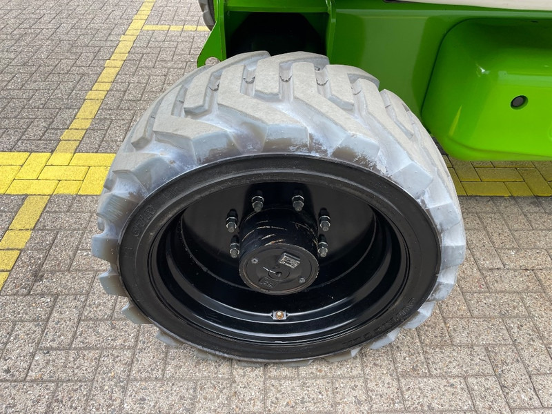 Nacelle articulée Niftylift HR 28 Hybrid 4x4: photos 19