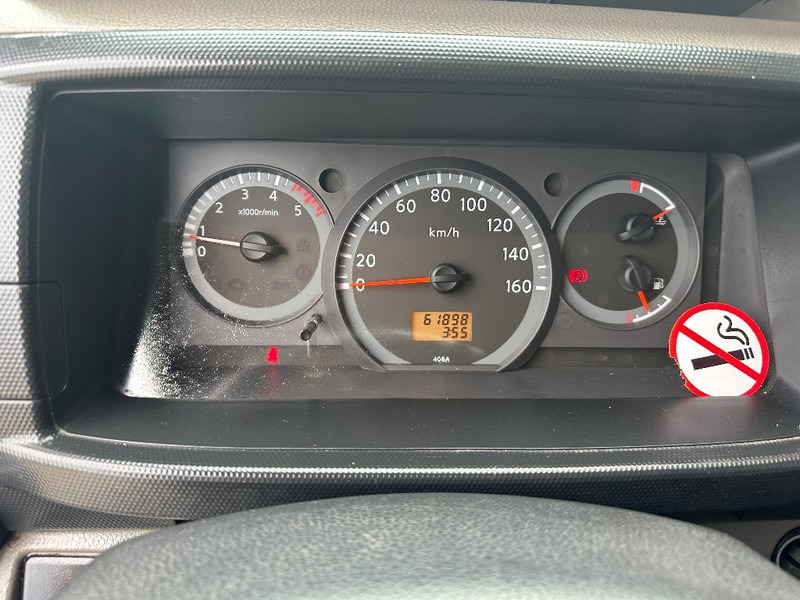 Palfinger P 260 B op Nissan Cabstar - Camion avec nacelle: photos 3 Palfinger P 260 B op Nissan Cabstar - Camion avec nacelle: photos 3