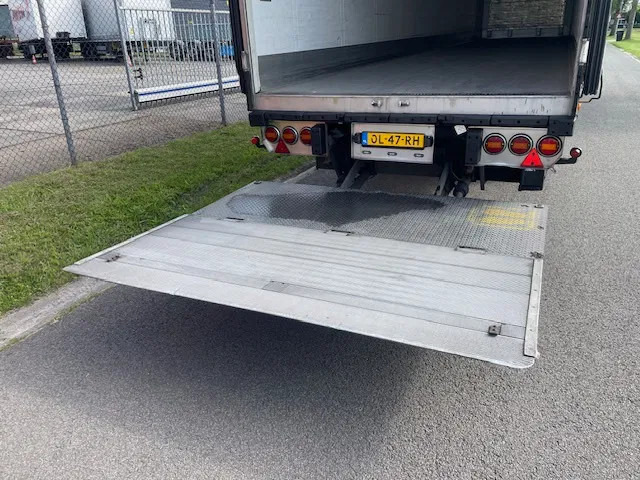 Semi-remorque isothermique Schmitz Cargobull Frigo Thermoking SLX MOT 02-2026: photos 18