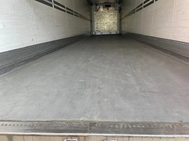 Semi-remorque isothermique Schmitz Cargobull Frigo Thermoking SLX MOT 02-2026: photos 12