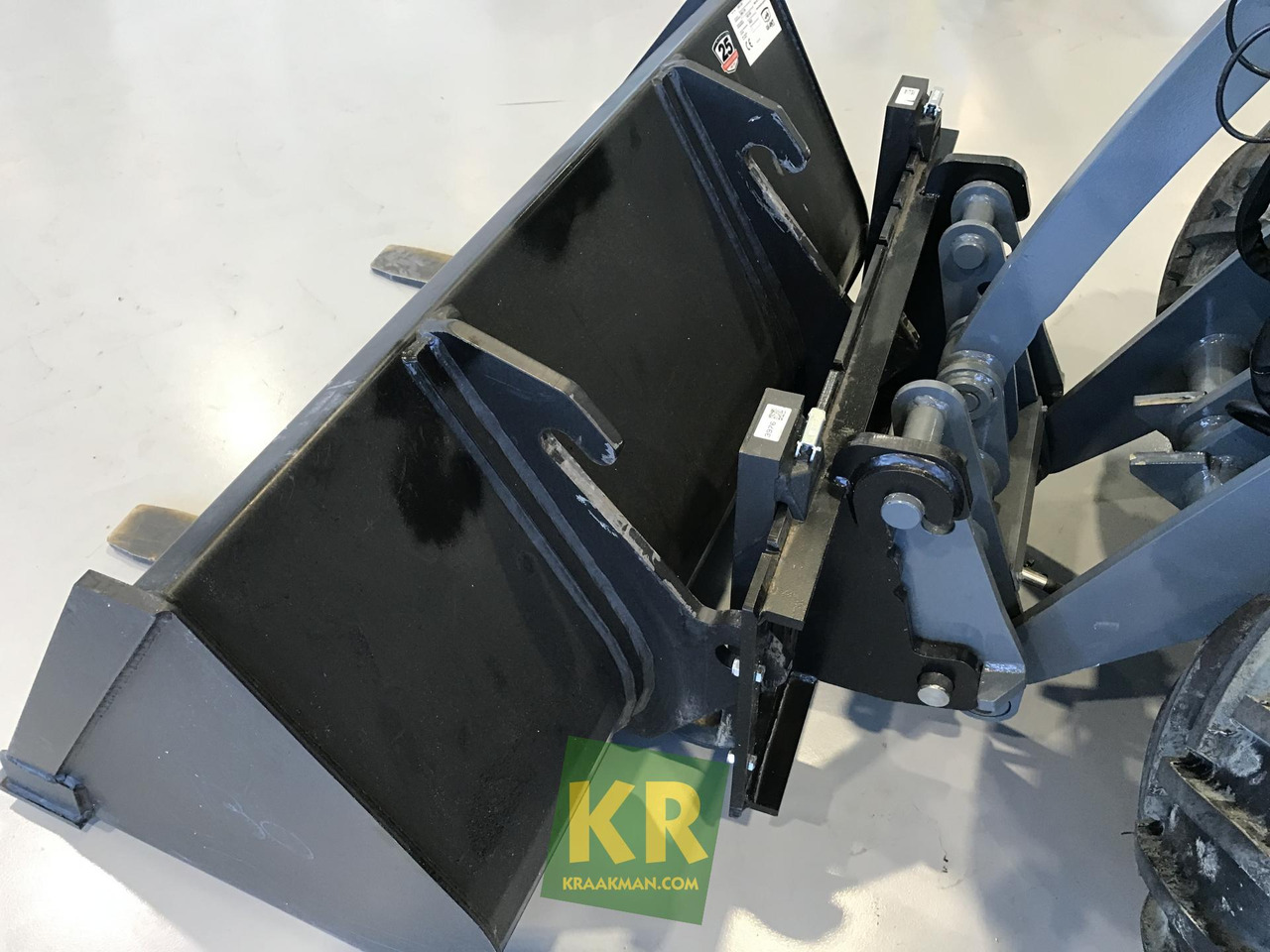 Valet de ferme neuf G2200E Giant: photos 6