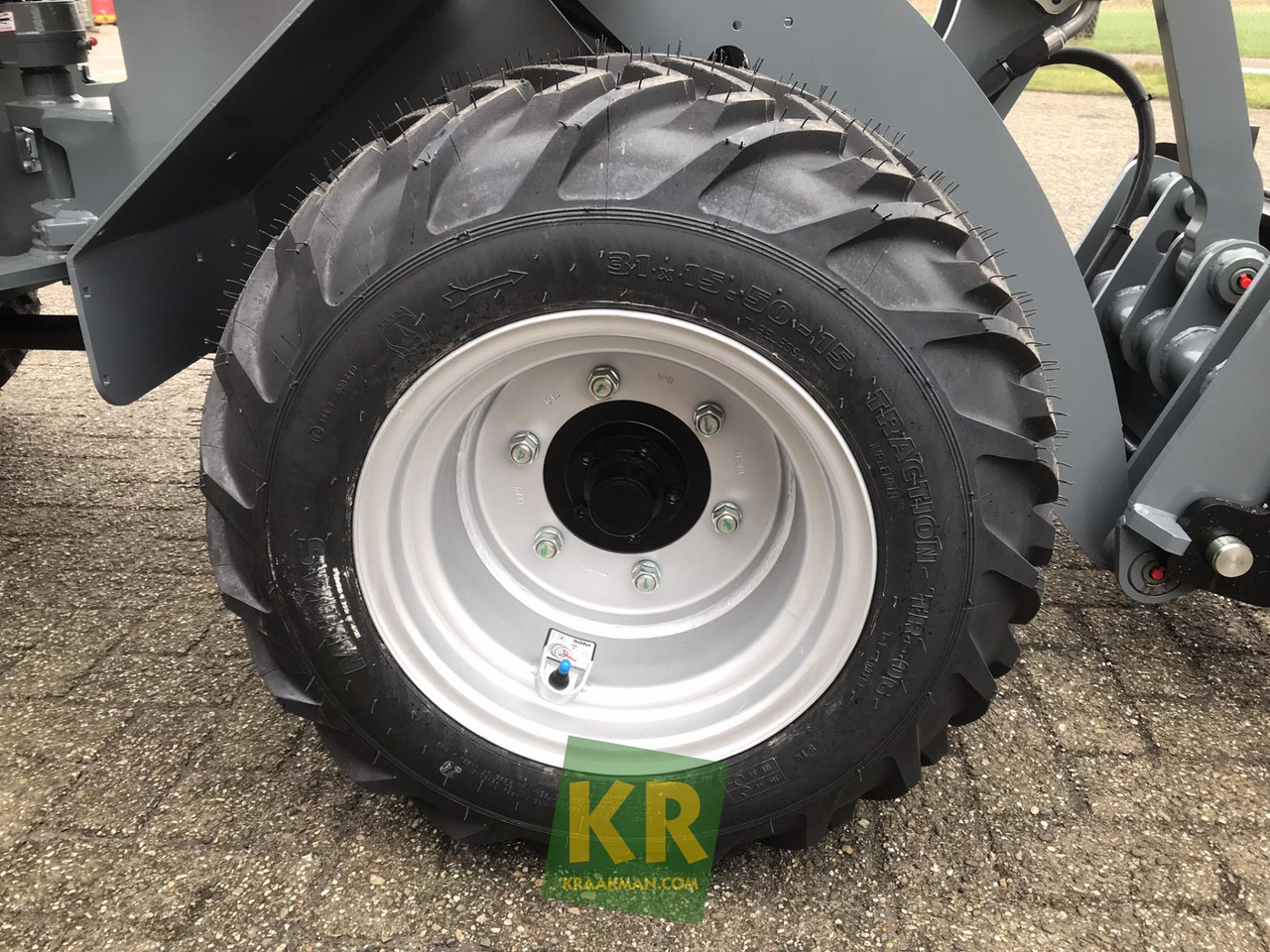 Valet de ferme neuf Giant G2700E: photos 8