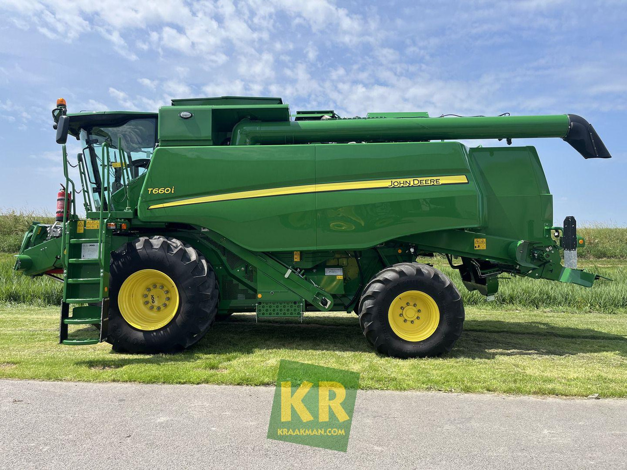 John Deere T660 - Moissonneuse-batteuse: photos 2 John Deere T660 - Moissonneuse-batteuse: photos 2