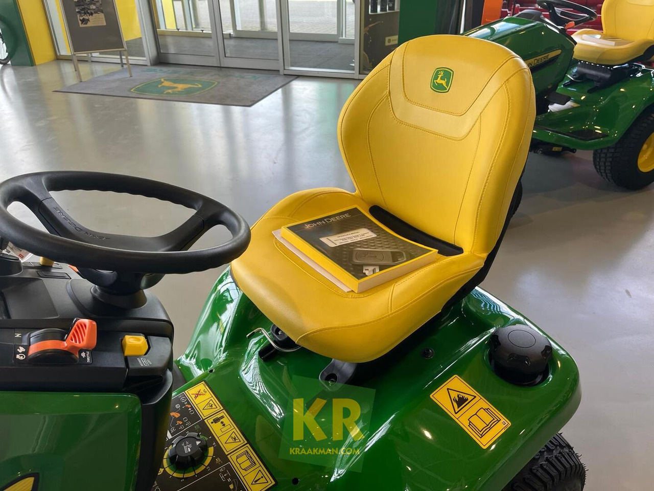 Motofaucheuse neuf John Deere X380: photos 7