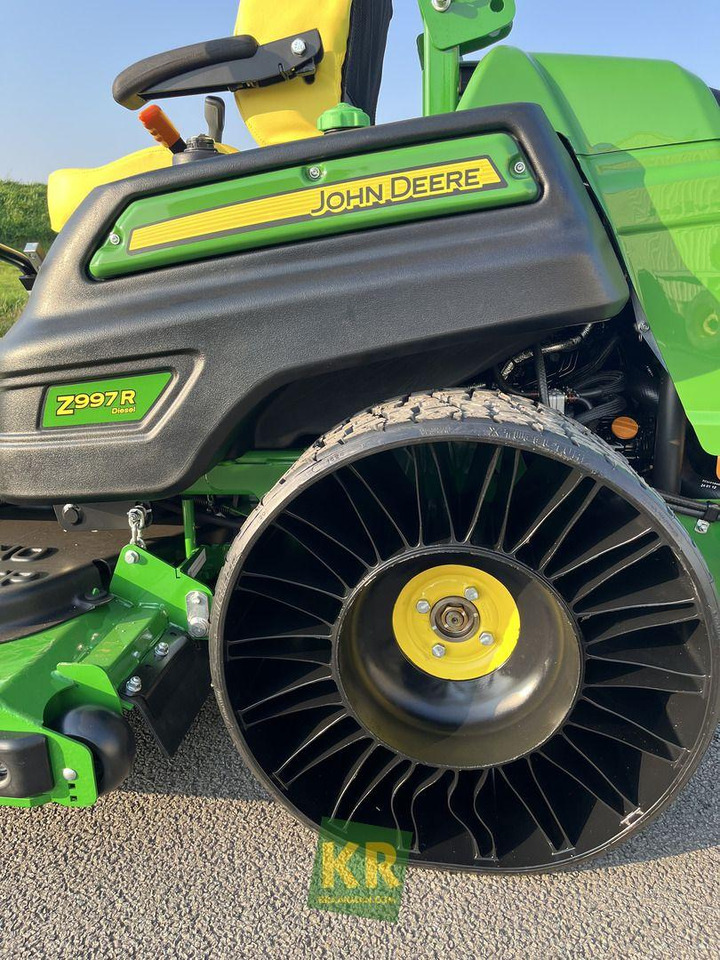 Motofaucheuse neuf John Deere Z997R: photos 9