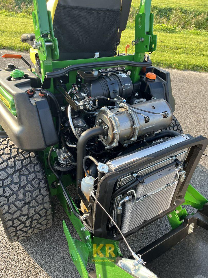 Motofaucheuse neuf John Deere Z997R: photos 6