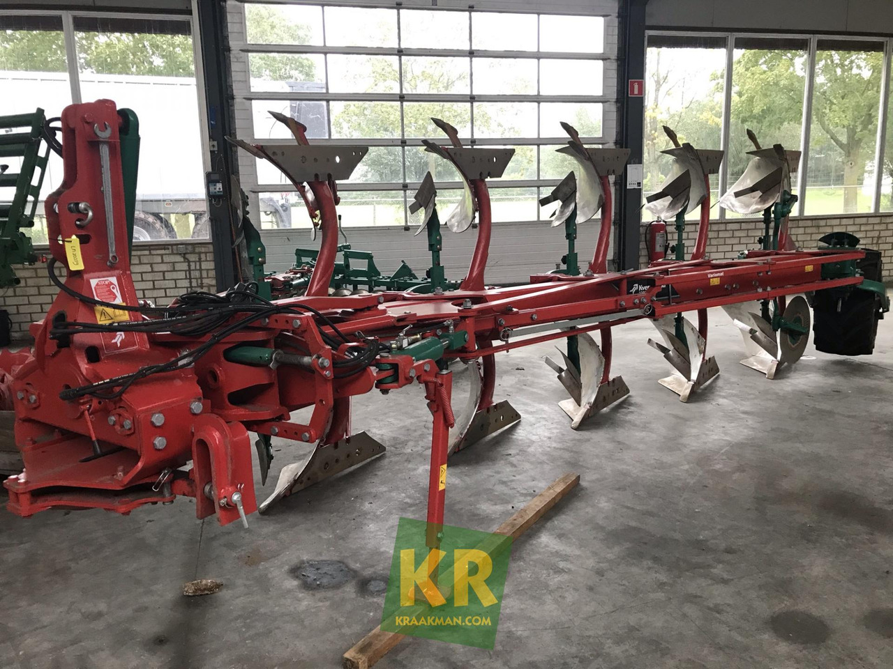Kverneland 3300S Variomat - Charrue: photos 1 Kverneland 3300S Variomat - Charrue: photos 1