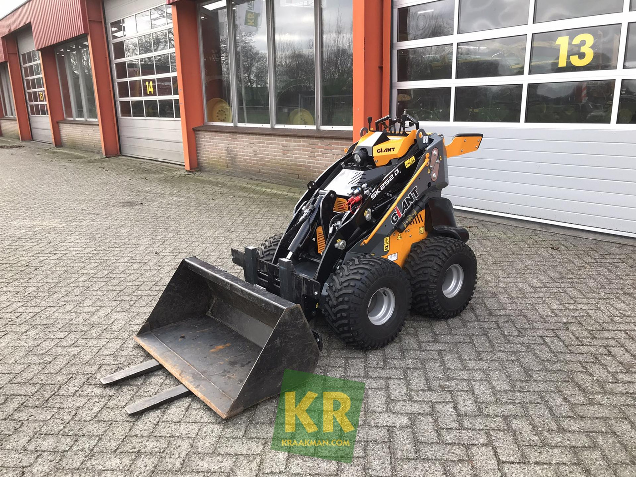 SK252D Giant - Valet de ferme: photos 1 SK252D Giant - Valet de ferme: photos 1