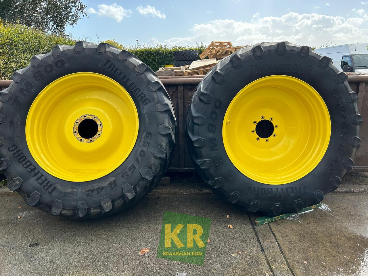 Trelleborg Banden Trelleborg - Roue complète pour Machine agricole: photos 1 Trelleborg Banden Trelleborg - Roue complète pour Machine agricole: photos 1