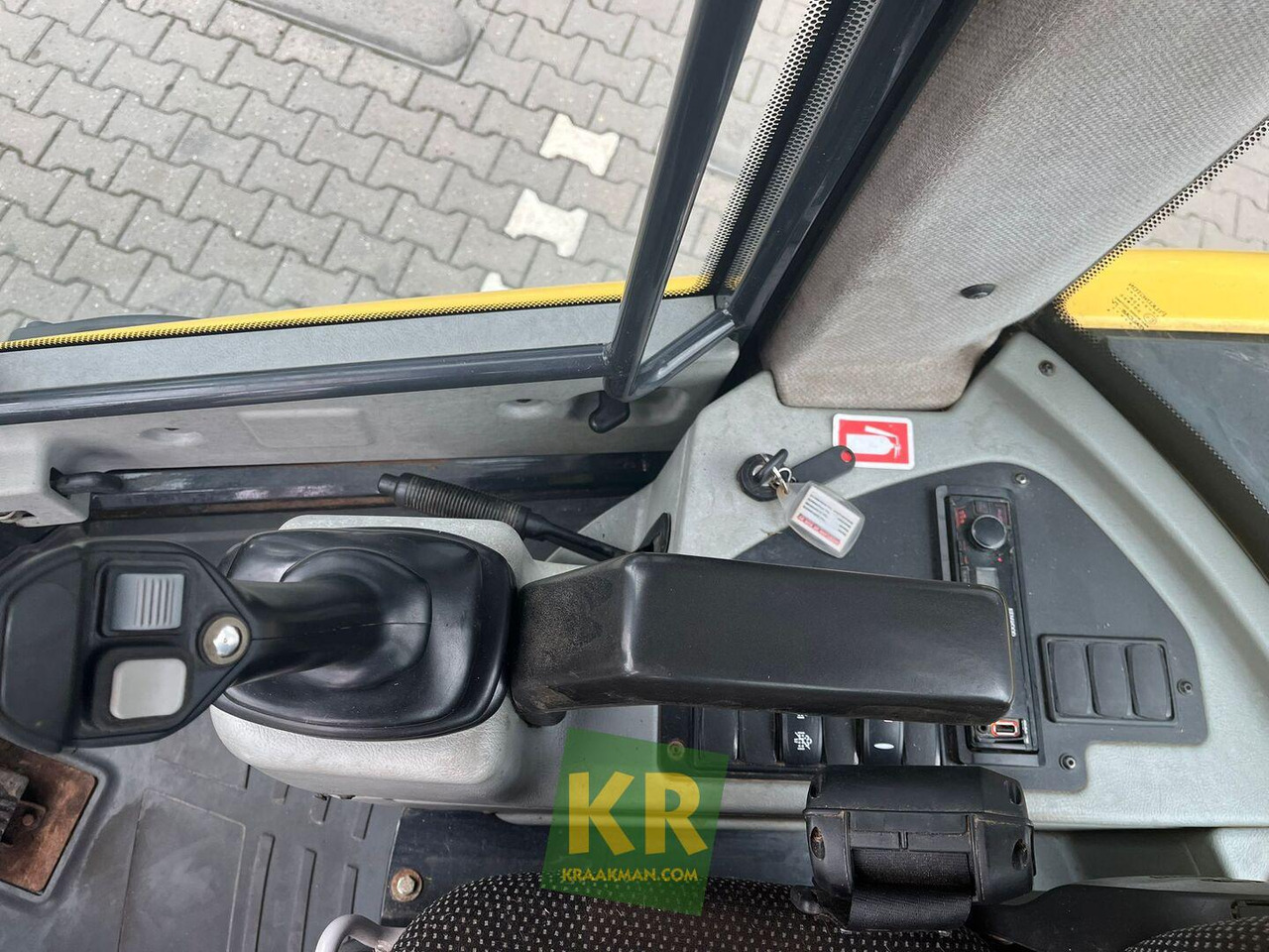 V100 shovel Yanmar - Chargeuse sur pneus: photos 3 V100 shovel Yanmar - Chargeuse sur pneus: photos 3