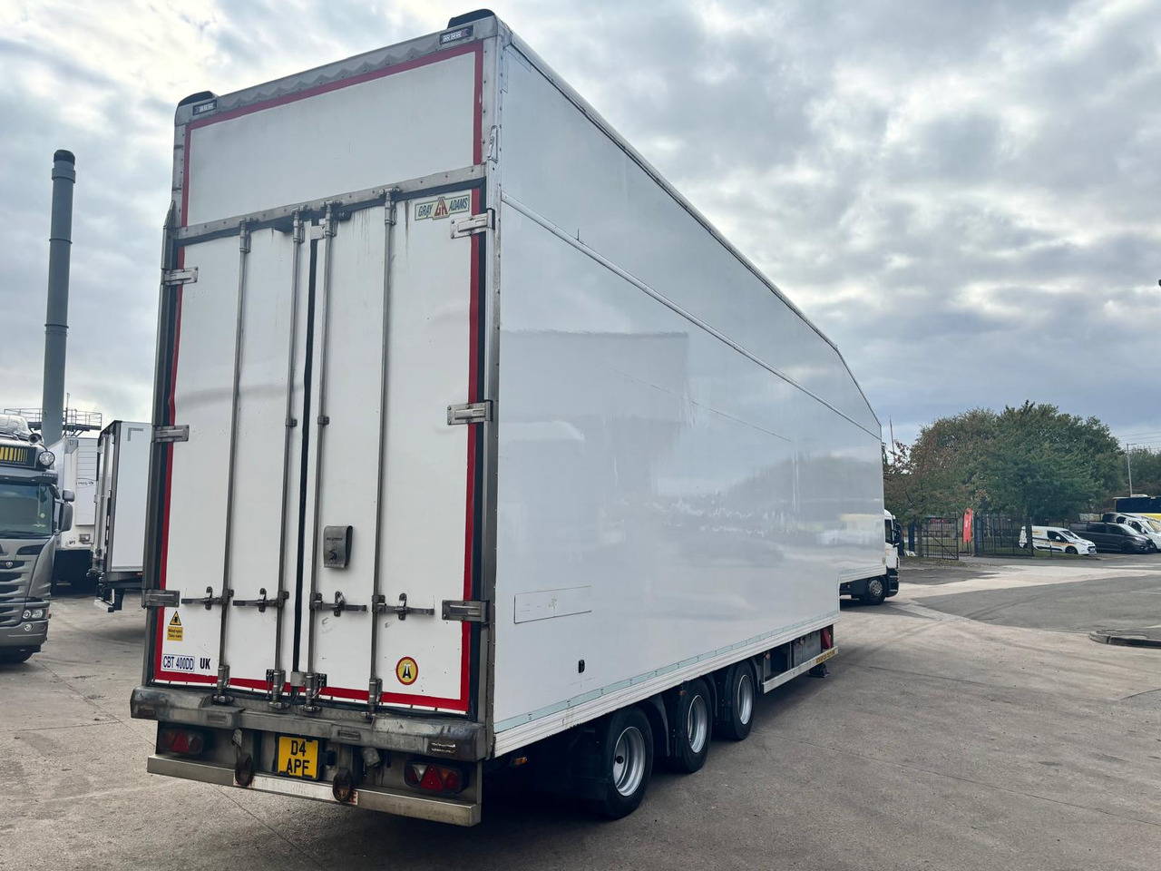 2015 Chereau 13.6m Fridge Trailer – CBT400DD - Semi-remorque frigorifique: photos 4 2015 Chereau 13.6m Fridge Trailer – CBT400DD - Semi-remorque frigorifique: photos 4