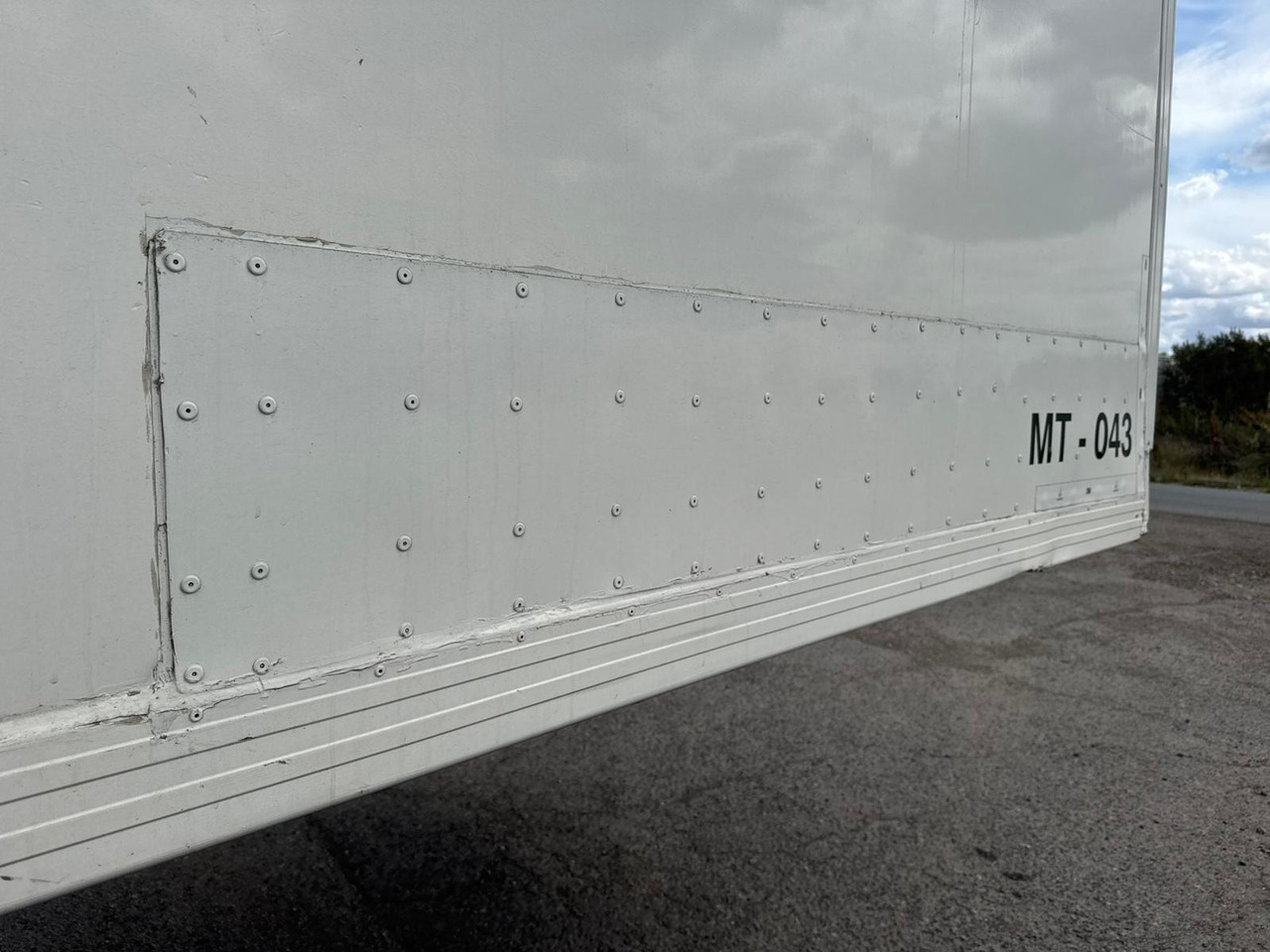 Gray and Adams 2005 Vector 1800 MT – MT-043 - Semi-remorque frigorifique: photos 5 Gray and Adams 2005 Vector 1800 MT – MT-043 - Semi-remorque frigorifique: photos 5