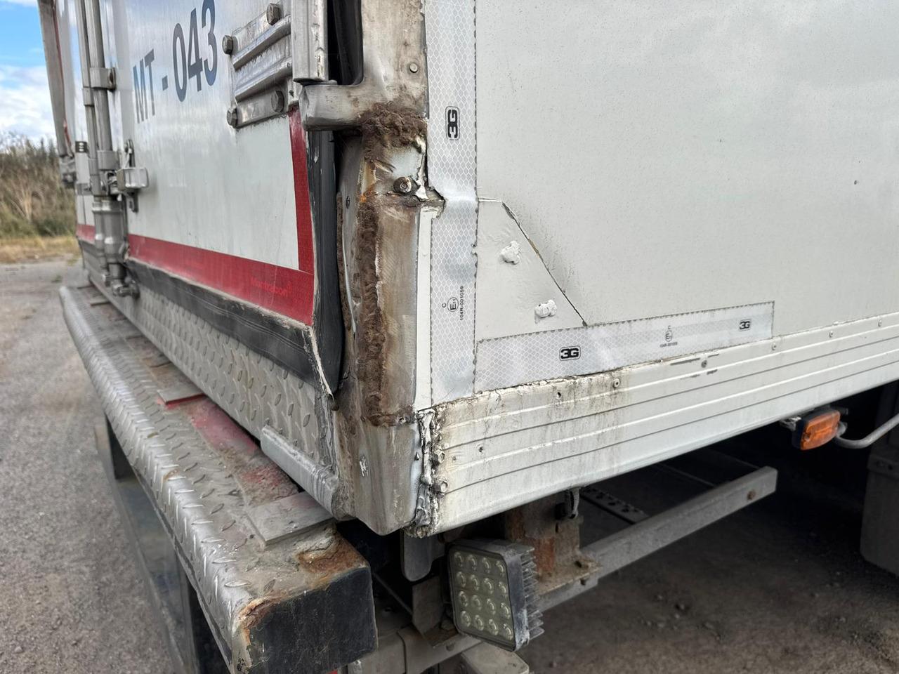 Gray and Adams 2005 Vector 1800 MT – MT-043 - Semi-remorque frigorifique: photos 4 Gray and Adams 2005 Vector 1800 MT – MT-043 - Semi-remorque frigorifique: photos 4