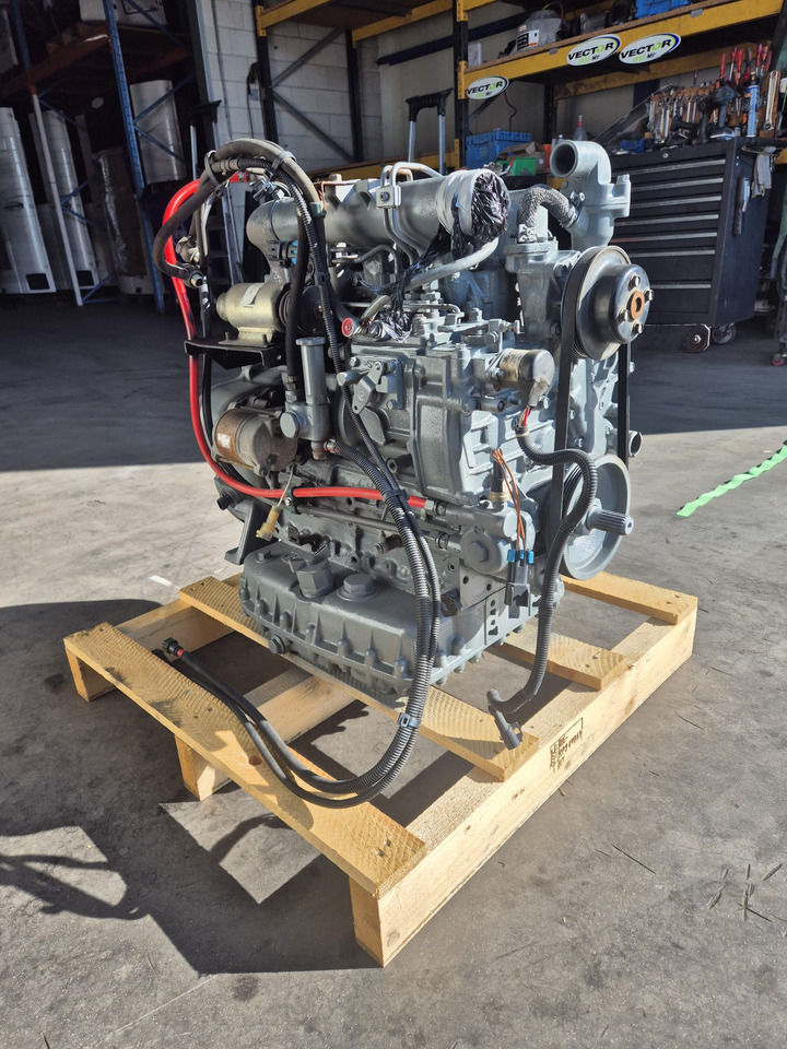 Vector 1950 Engine - Moteur: photos 3 Vector 1950 Engine - Moteur: photos 3