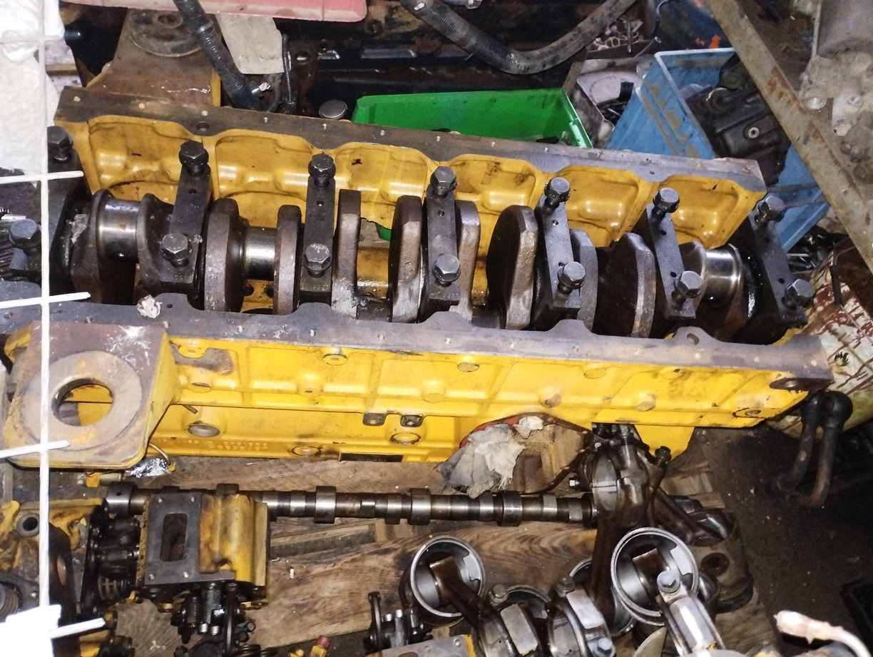 LIEBHERR D 906 TB GŁOWICA BLOK WAŁ KORBOWY CZĘŚCI PARTS - Moteur et pièces pour Engins de chantier: photos 2 LIEBHERR D 906 TB GŁOWICA BLOK WAŁ KORBOWY CZĘŚCI PARTS - Moteur et pièces pour Engins de chantier: photos 2