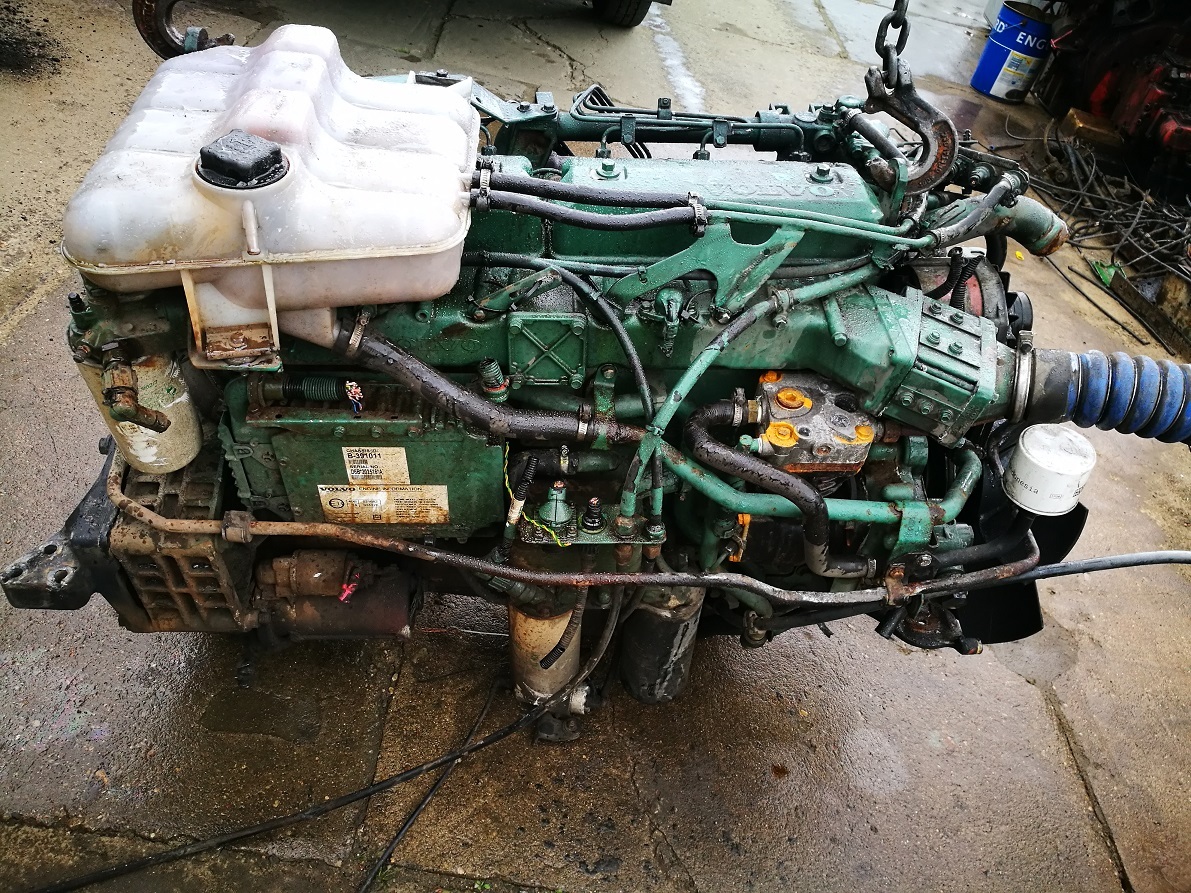 VOLVO FL6 D6B220 - Moteur et pièces pour Camion: photos 2 VOLVO FL6 D6B220 - Moteur et pièces pour Camion: photos 2