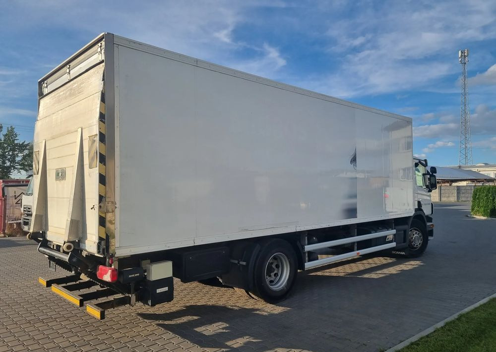Scania P400 - Camion frigorifique: photos 4 Scania P400 - Camion frigorifique: photos 4