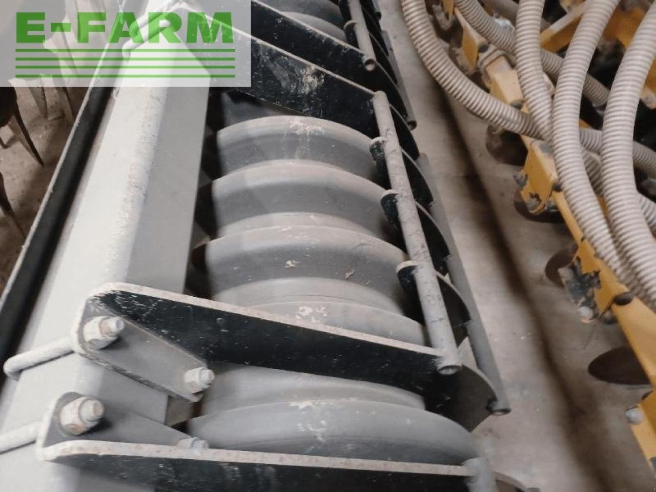 Alpego airspeed as1 400p - Combiné de semis: photos 5 Alpego airspeed as1 400p - Combiné de semis: photos 5