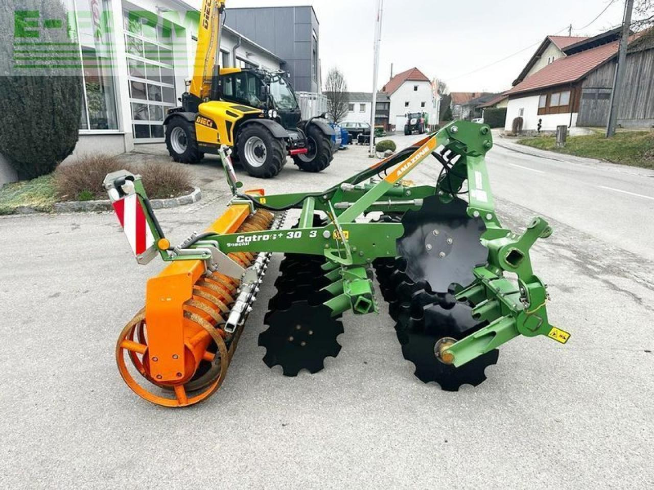 Amazone catros+ 3003 special kurzscheibenegge - Cover crop: photos 4 Amazone catros+ 3003 special kurzscheibenegge - Cover crop: photos 4
