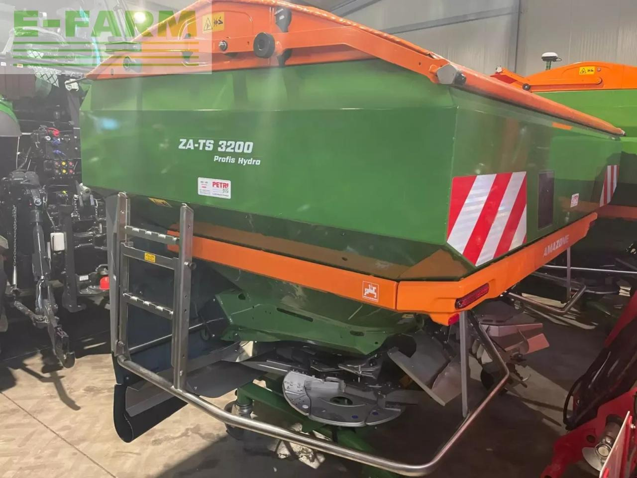 Amazone za-ts 3200 hydro pro - Distributeur d'engrais: photos 1 Amazone za-ts 3200 hydro pro - Distributeur d'engrais: photos 1