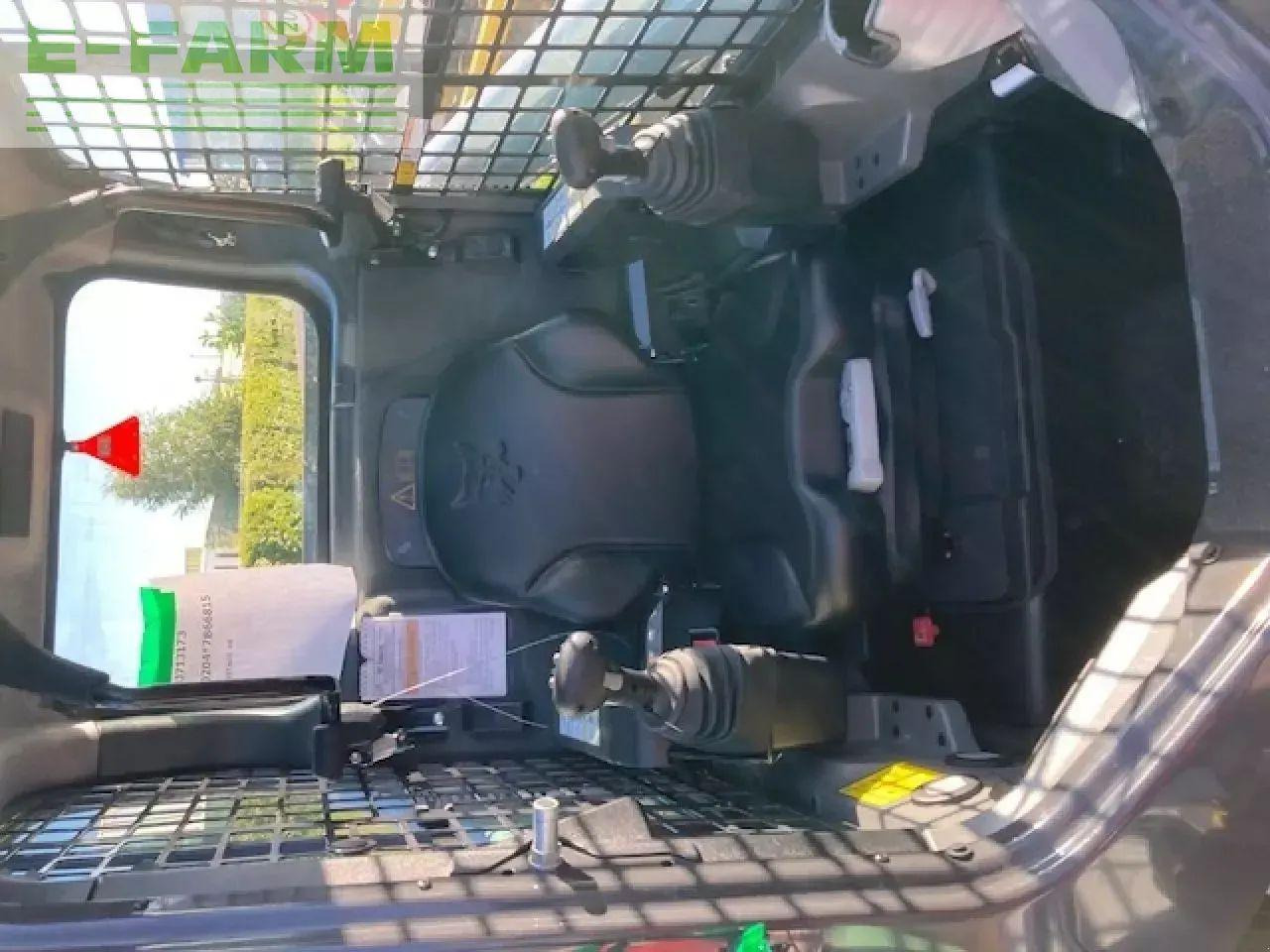 Bobcat s450 - Mini pelle: photos 4 Bobcat s450 - Mini pelle: photos 4