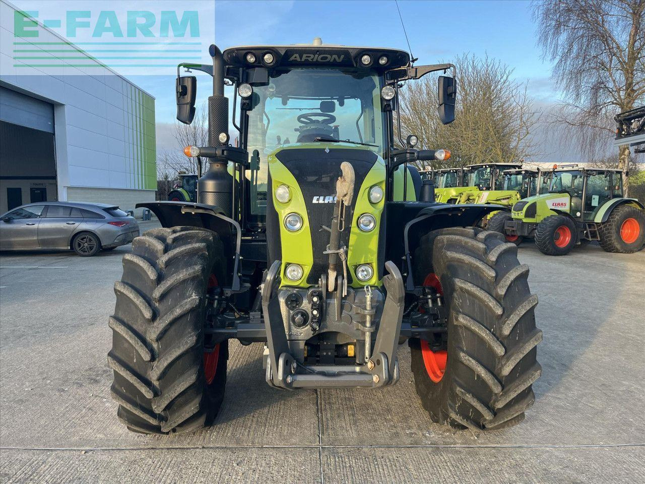 CLAAS ARION 650 HEXASHIFT - Tracteur agricole: photos 2 CLAAS ARION 650 HEXASHIFT - Tracteur agricole: photos 2