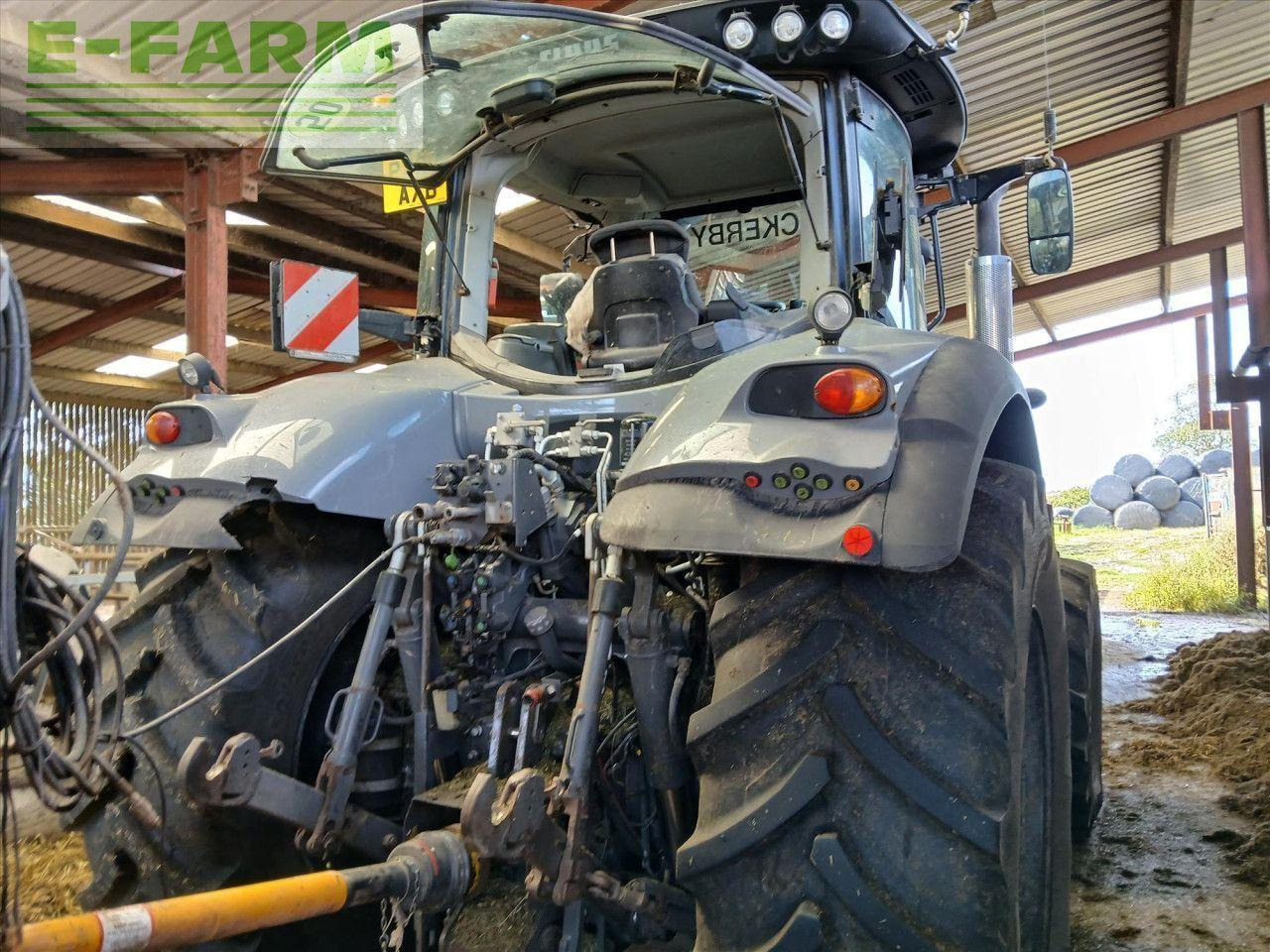 CLAAS AXION 800 CIS+ 50K - Tracteur agricole: photos 2 CLAAS AXION 800 CIS+ 50K - Tracteur agricole: photos 2