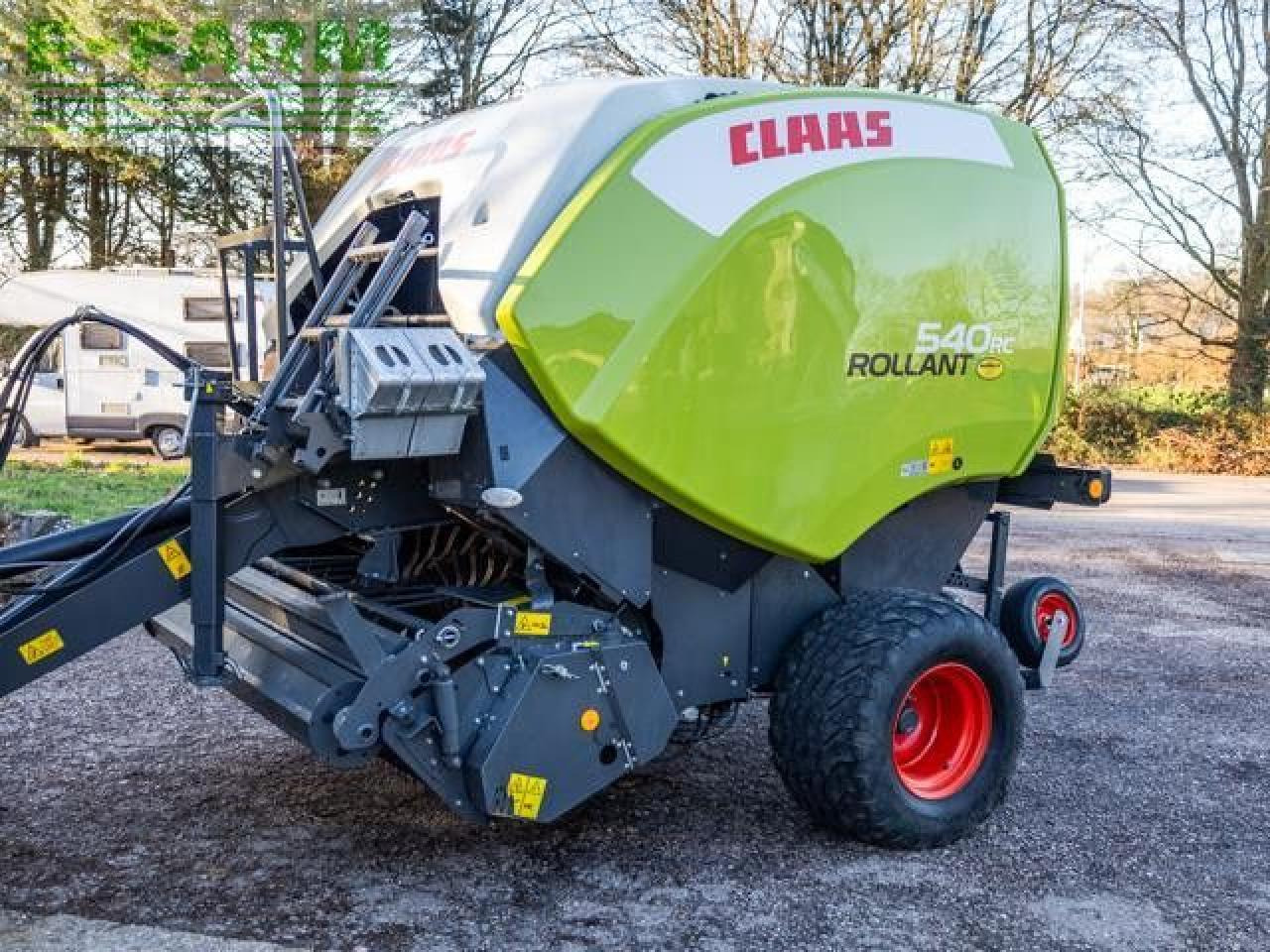 CLAAS ROLLANT 540 R - Presse à balles cubiques: photos 1 CLAAS ROLLANT 540 R - Presse à balles cubiques: photos 1