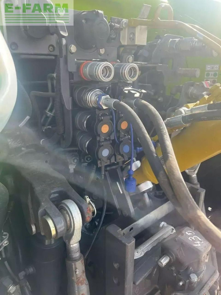 CLAAS arion 430 cis+ - Tracteur agricole: photos 3 CLAAS arion 430 cis+ - Tracteur agricole: photos 3