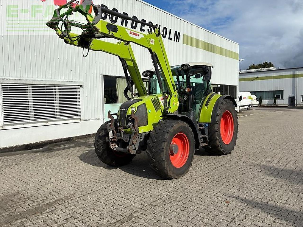 CLAAS arion 450 cis panoramic mit fl 120 c und fkh CIS - Tracteur agricole: photos 1 CLAAS arion 450 cis panoramic mit fl 120 c und fkh CIS - Tracteur agricole: photos 1