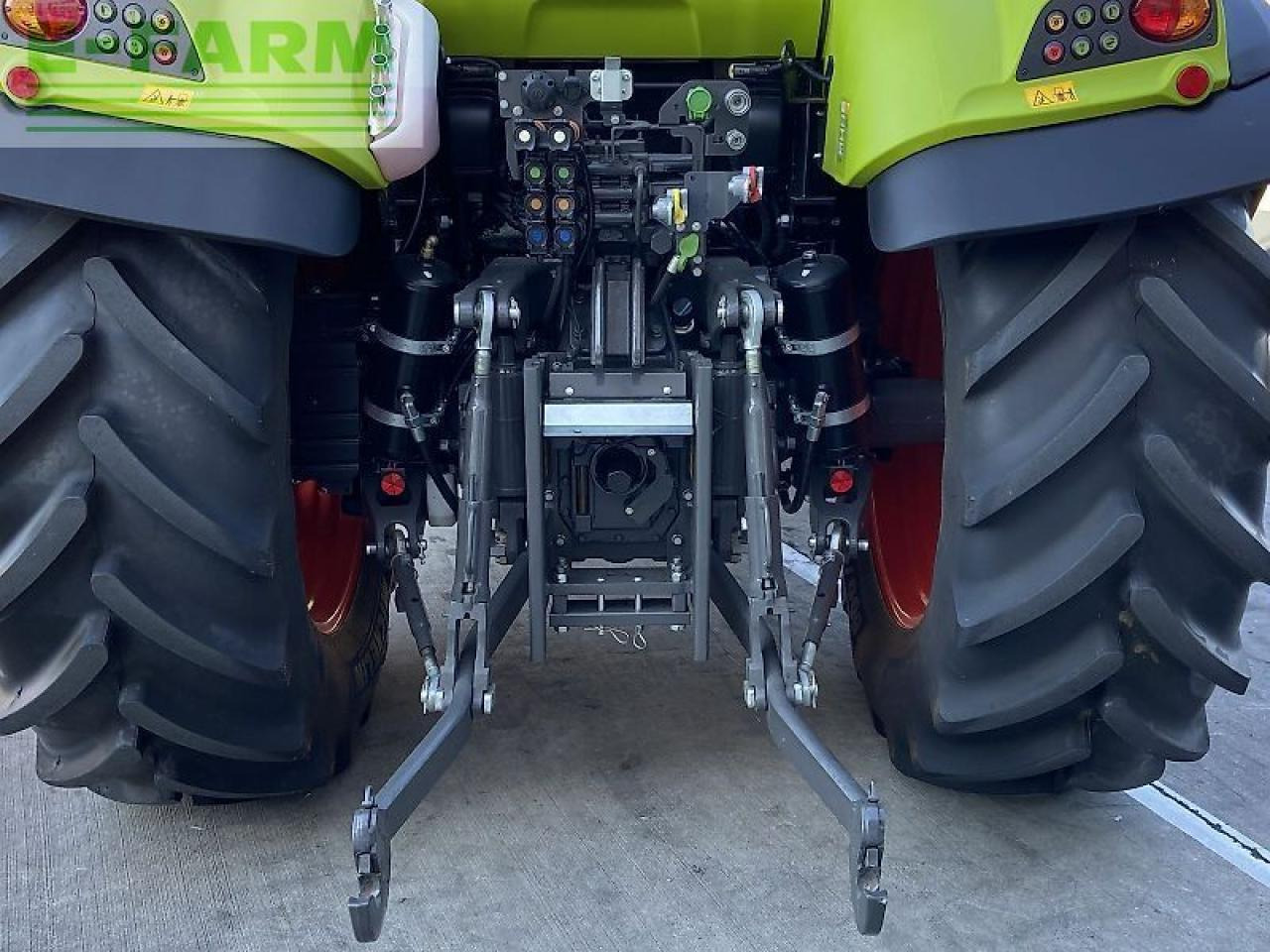 CLAAS arion 450 stage v (cis) CIS - Tracteur agricole: photos 4 CLAAS arion 450 stage v (cis) CIS - Tracteur agricole: photos 4