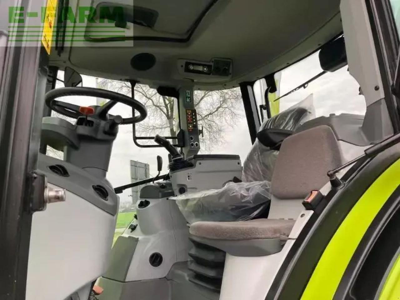 Tracteur agricole CLAAS arion 460 cis CIS: photos 10