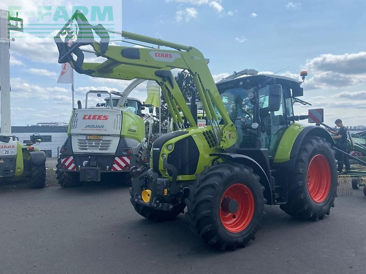 CLAAS arion 550 hexashift stage v cebis vorführmaschine mit garantieverlängerung HEXASHIFT CEBIS - Tracteur agricole: photos 1 CLAAS arion 550 hexashift stage v cebis vorführmaschine mit garantieverlängerung HEXASHIFT CEBIS - Tracteur agricole: photos 1