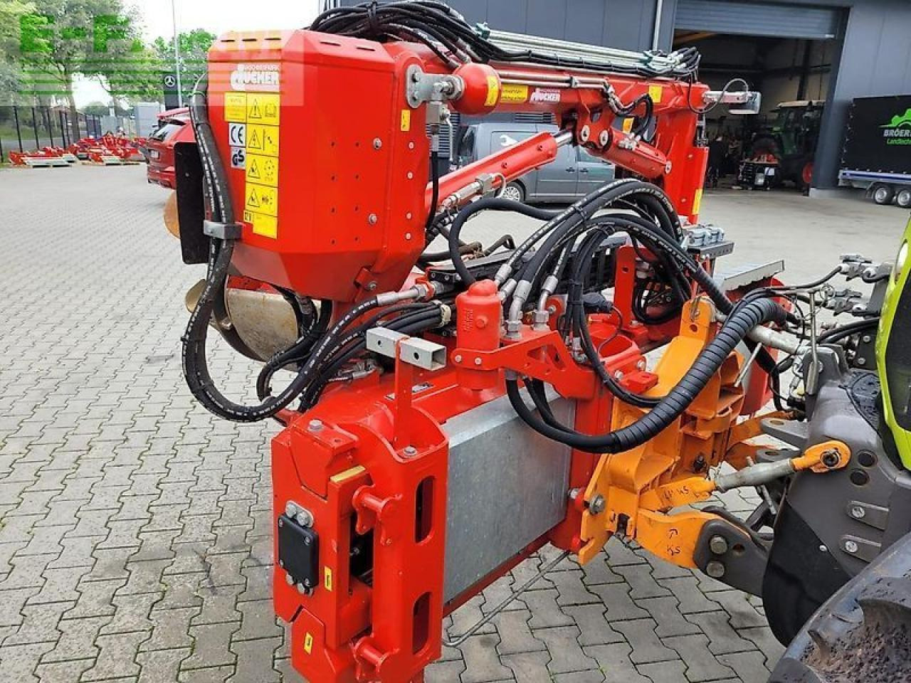 CLAAS arion 620 mit dücker dua 800 ausleger und 2 werkzeugen - Tracteur agricole: photos 3 CLAAS arion 620 mit dücker dua 800 ausleger und 2 werkzeugen - Tracteur agricole: photos 3