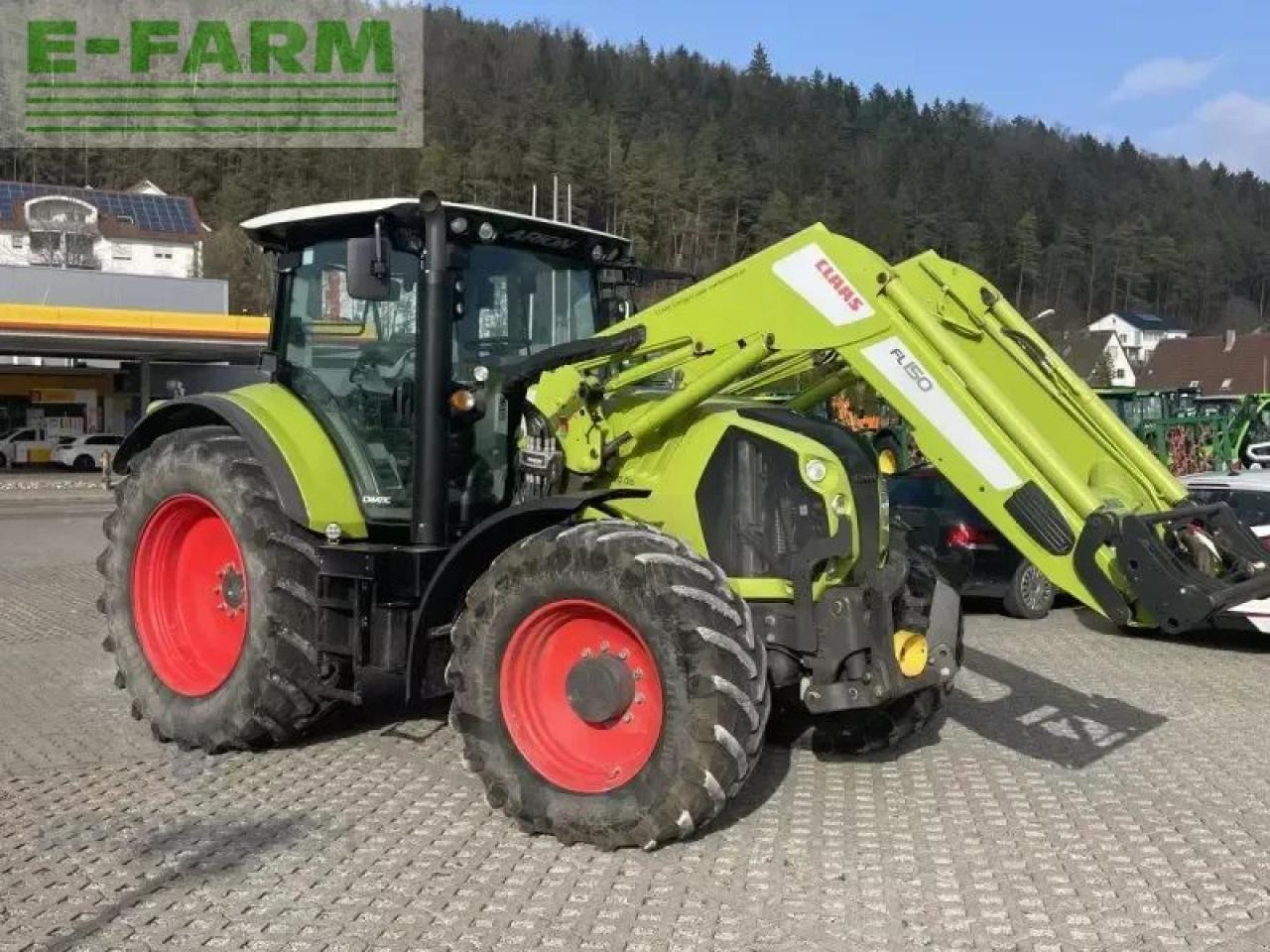 CLAAS arion 650 c-matic cebis CMATIC CEBIS - Tracteur agricole: photos 1 CLAAS arion 650 c-matic cebis CMATIC CEBIS - Tracteur agricole: photos 1