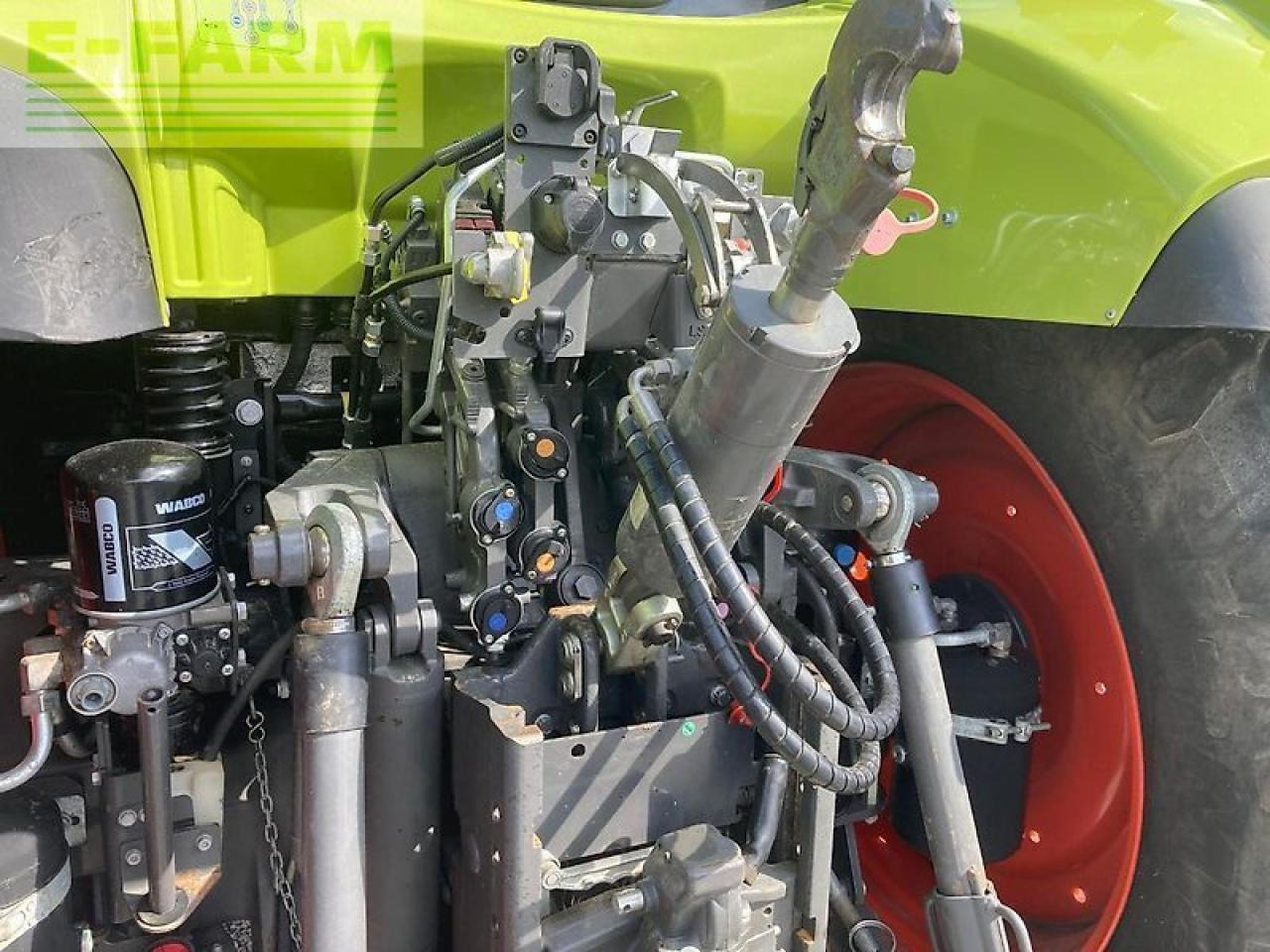 Tracteur agricole CLAAS arion 660 cmatic: photos 10