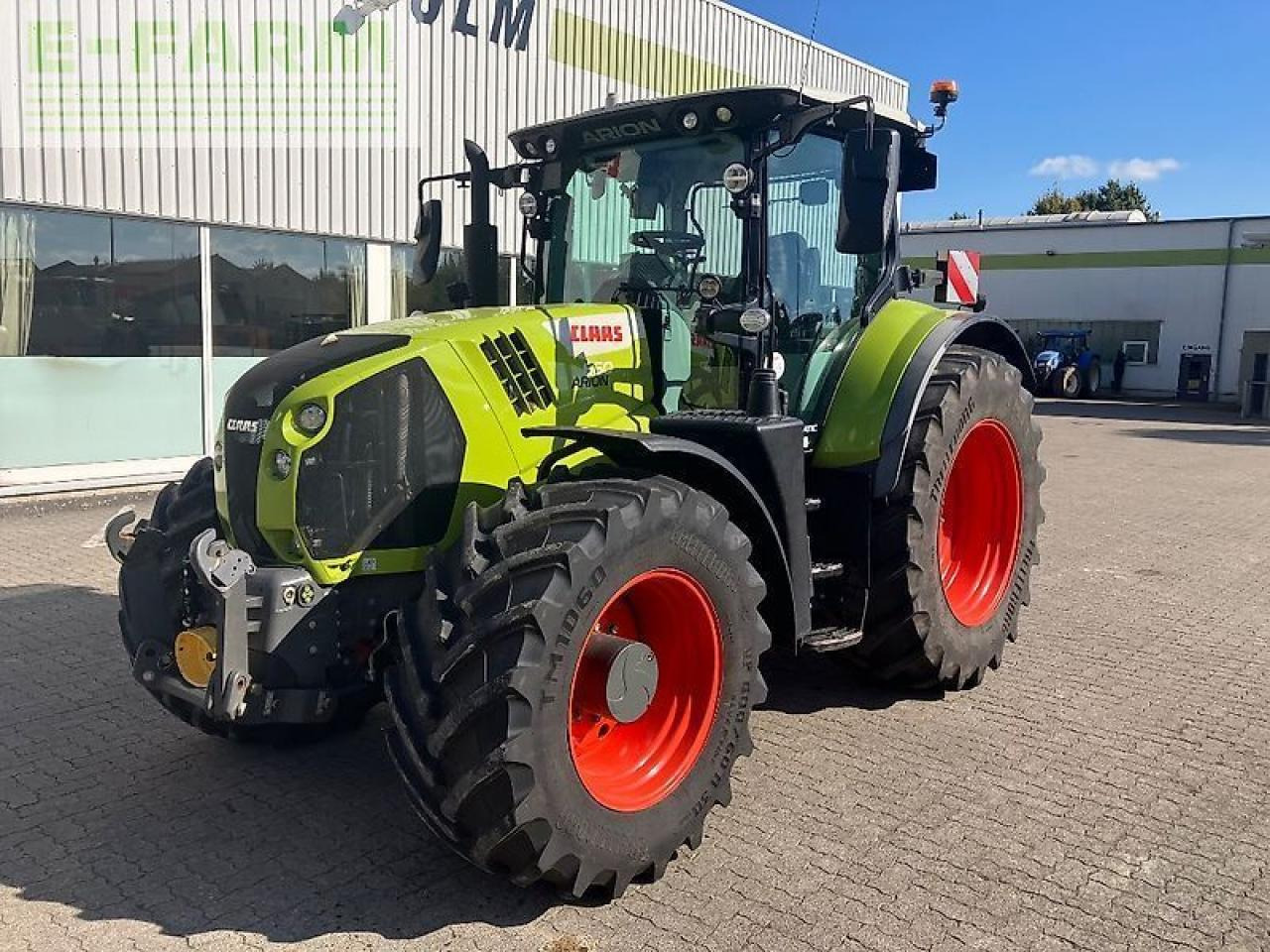 CLAAS arion 660 cmatic (ink. rtk und frontzapfwelle)i - Tracteur agricole: photos 3 CLAAS arion 660 cmatic (ink. rtk und frontzapfwelle)i - Tracteur agricole: photos 3