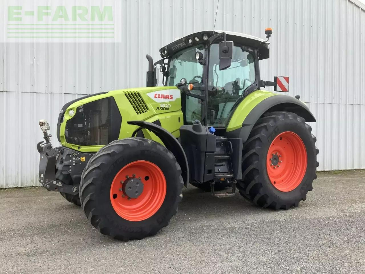 CLAAS axion 800 - s5 advance - Tracteur agricole: photos 1 CLAAS axion 800 - s5 advance - Tracteur agricole: photos 1