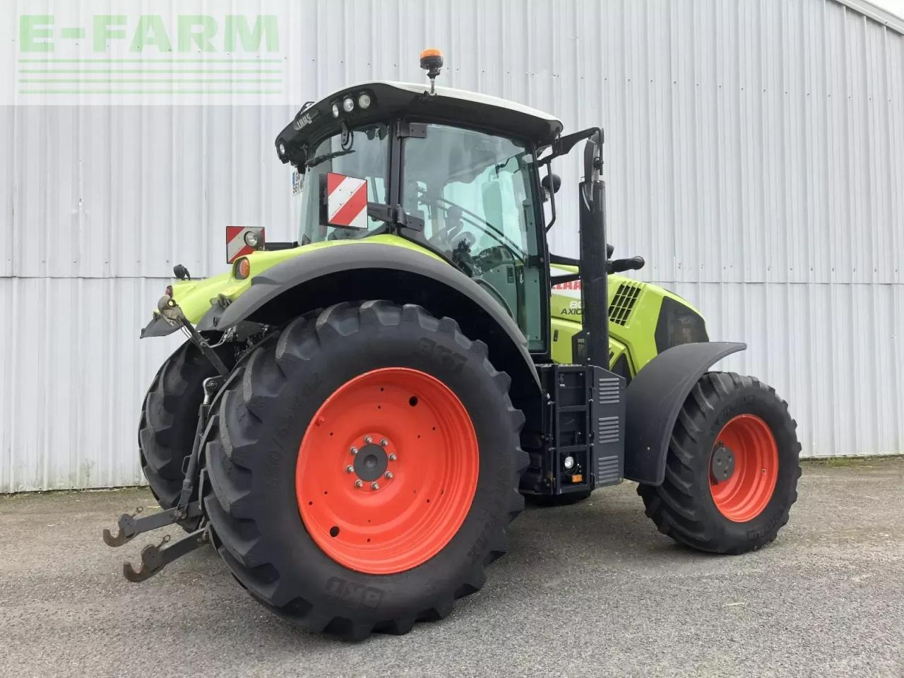 CLAAS axion 800 - s5 advance - Tracteur agricole: photos 4 CLAAS axion 800 - s5 advance - Tracteur agricole: photos 4