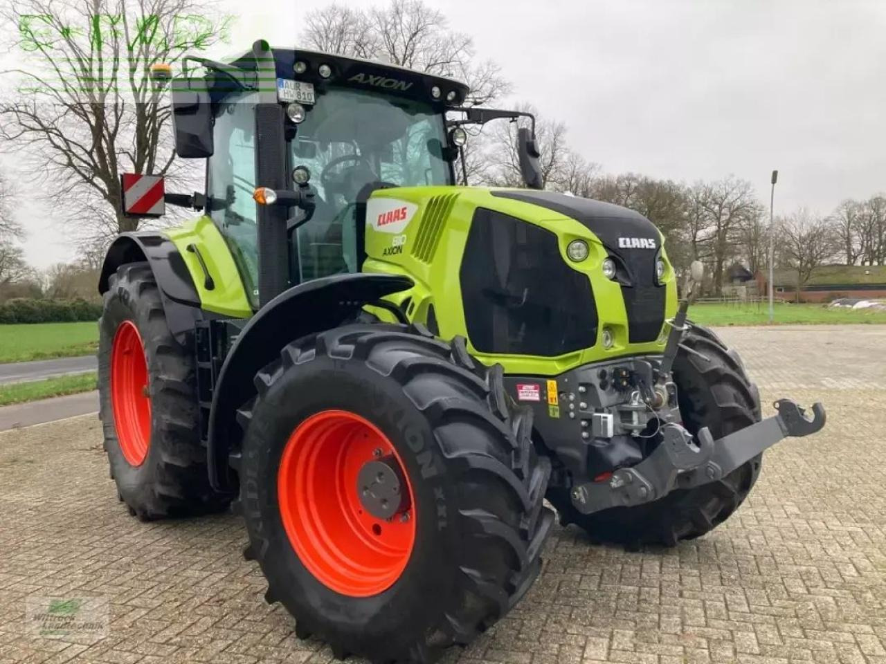 CLAAS axion 810 cis+ - Tracteur agricole: photos 3 CLAAS axion 810 cis+ - Tracteur agricole: photos 3