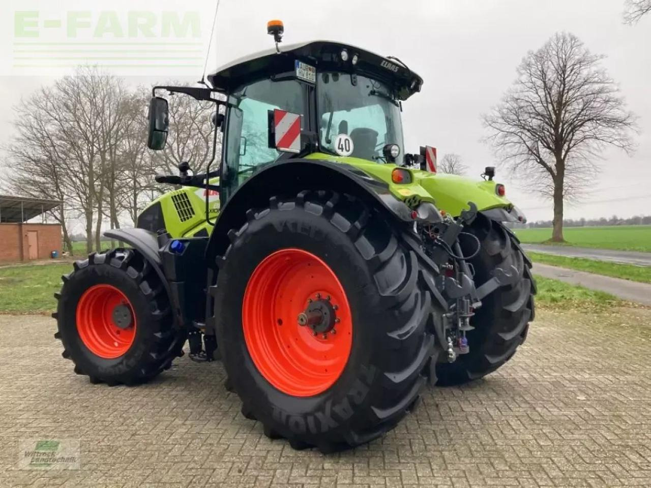 CLAAS axion 810 cis+ - Tracteur agricole: photos 2 CLAAS axion 810 cis+ - Tracteur agricole: photos 2