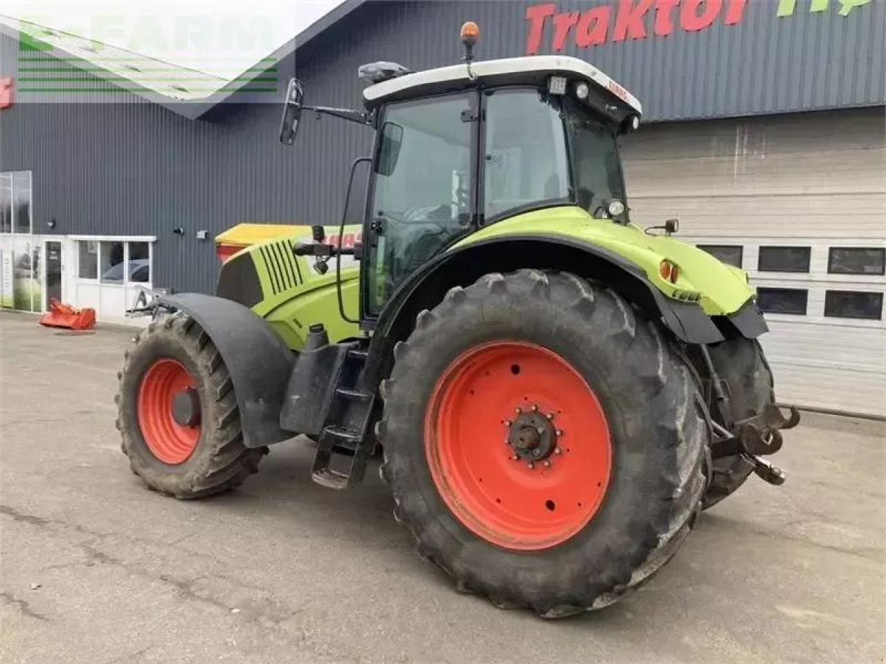 CLAAS axion 820 cmatic CMATIC - Tracteur agricole: photos 3 CLAAS axion 820 cmatic CMATIC - Tracteur agricole: photos 3