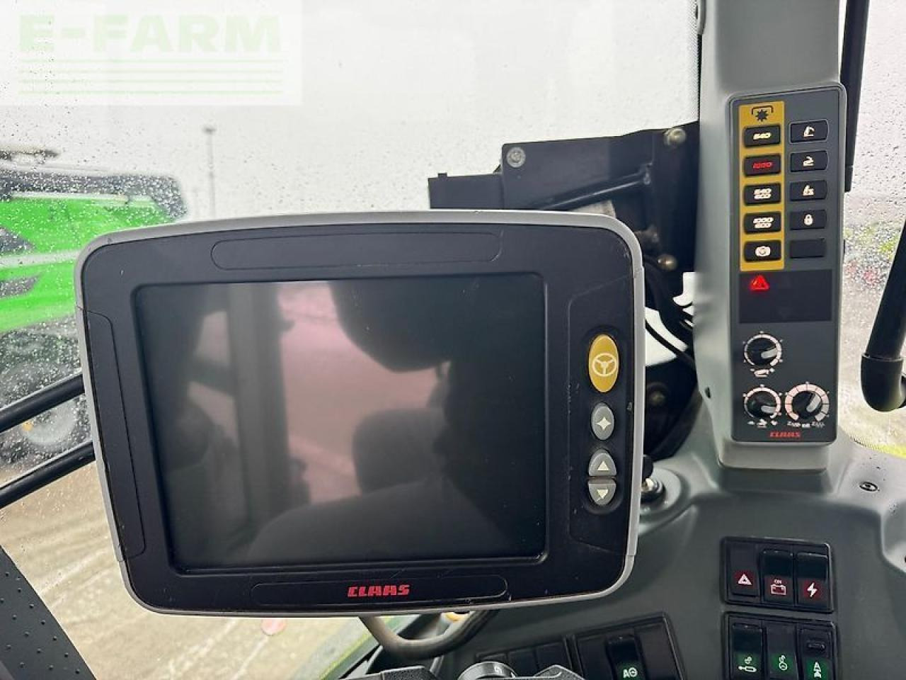 CLAAS axion 830 - Tracteur agricole: photos 4 CLAAS axion 830 - Tracteur agricole: photos 4