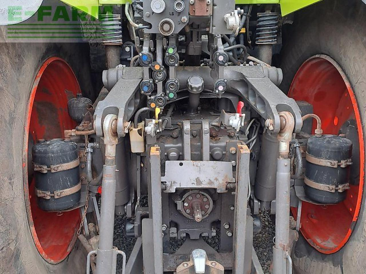 CLAAS axion 830 cmatic lu-paket CMATIC - Tracteur agricole: photos 4 CLAAS axion 830 cmatic lu-paket CMATIC - Tracteur agricole: photos 4