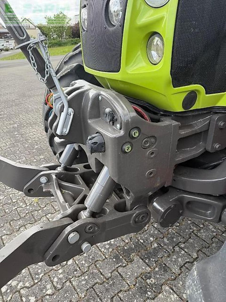 CLAAS axion 840 cebis cmatic mit rtk und kamera CMATIC CEBIS - Tracteur agricole: photos 4 CLAAS axion 840 cebis cmatic mit rtk und kamera CMATIC CEBIS - Tracteur agricole: photos 4
