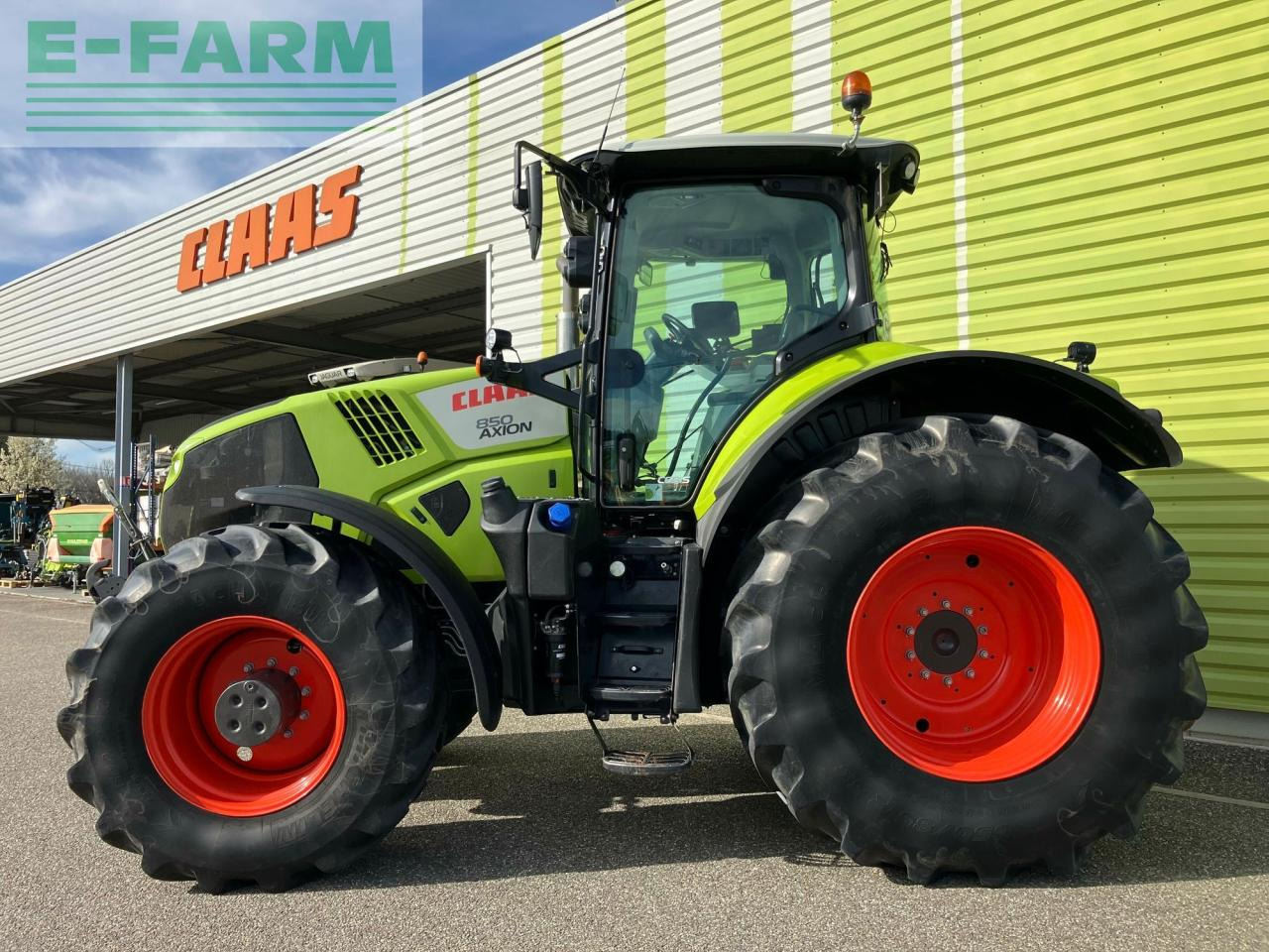 CLAAS axion 850 t4f (a40/500) - Tracteur agricole: photos 2 CLAAS axion 850 t4f (a40/500) - Tracteur agricole: photos 2