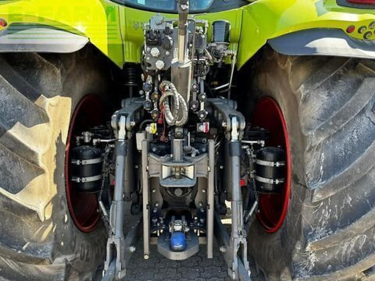 CLAAS axion 870 - Tracteur agricole: photos 5 CLAAS axion 870 - Tracteur agricole: photos 5