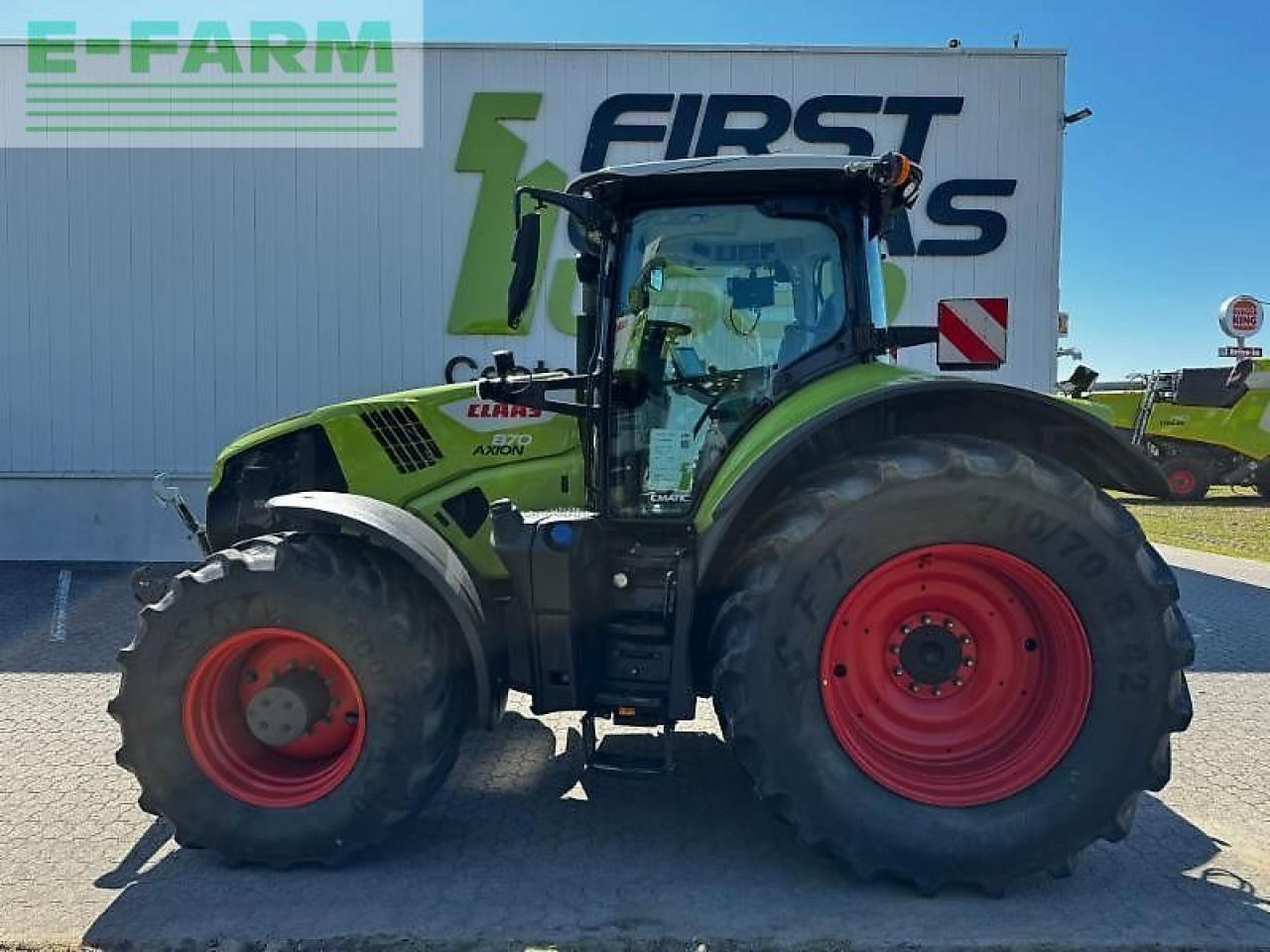 CLAAS axion 870 - Tracteur agricole: photos 2 CLAAS axion 870 - Tracteur agricole: photos 2