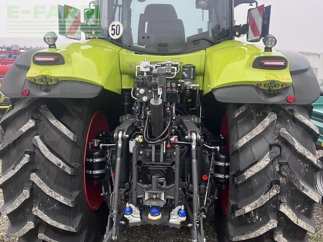 CLAAS axion 870 cmatic cebis CMATIC CEBIS - Tracteur agricole: photos 4 CLAAS axion 870 cmatic cebis CMATIC CEBIS - Tracteur agricole: photos 4