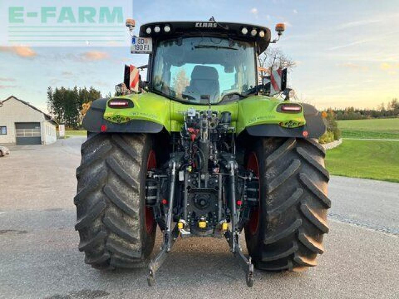CLAAS axion 870 cmatic cebis CMATIC CEBIS - Tracteur agricole: photos 4 CLAAS axion 870 cmatic cebis CMATIC CEBIS - Tracteur agricole: photos 4